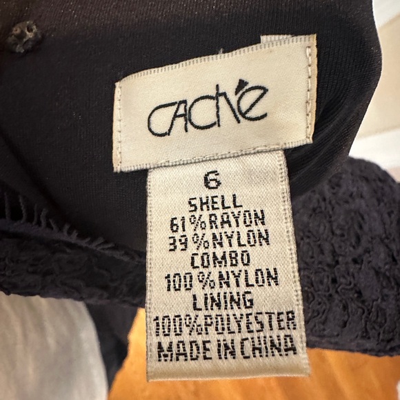 Navy Blue Lace cocktail dress - Picture 4 of 4